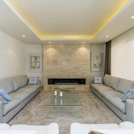בית נופש Casa Marbe *